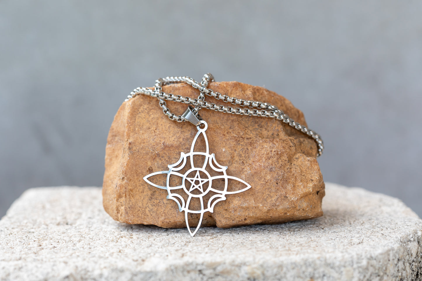 Irish Witch Knot, Trinity Witch Triad Sterling Silver Necklaces & Pendants