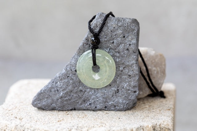 Gemstone Cross, Sphere, Flower, Coin, Point Necklaces & Pendants