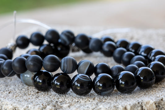 Agate: Black, White, Gray Gemstone Crystal Bracelet