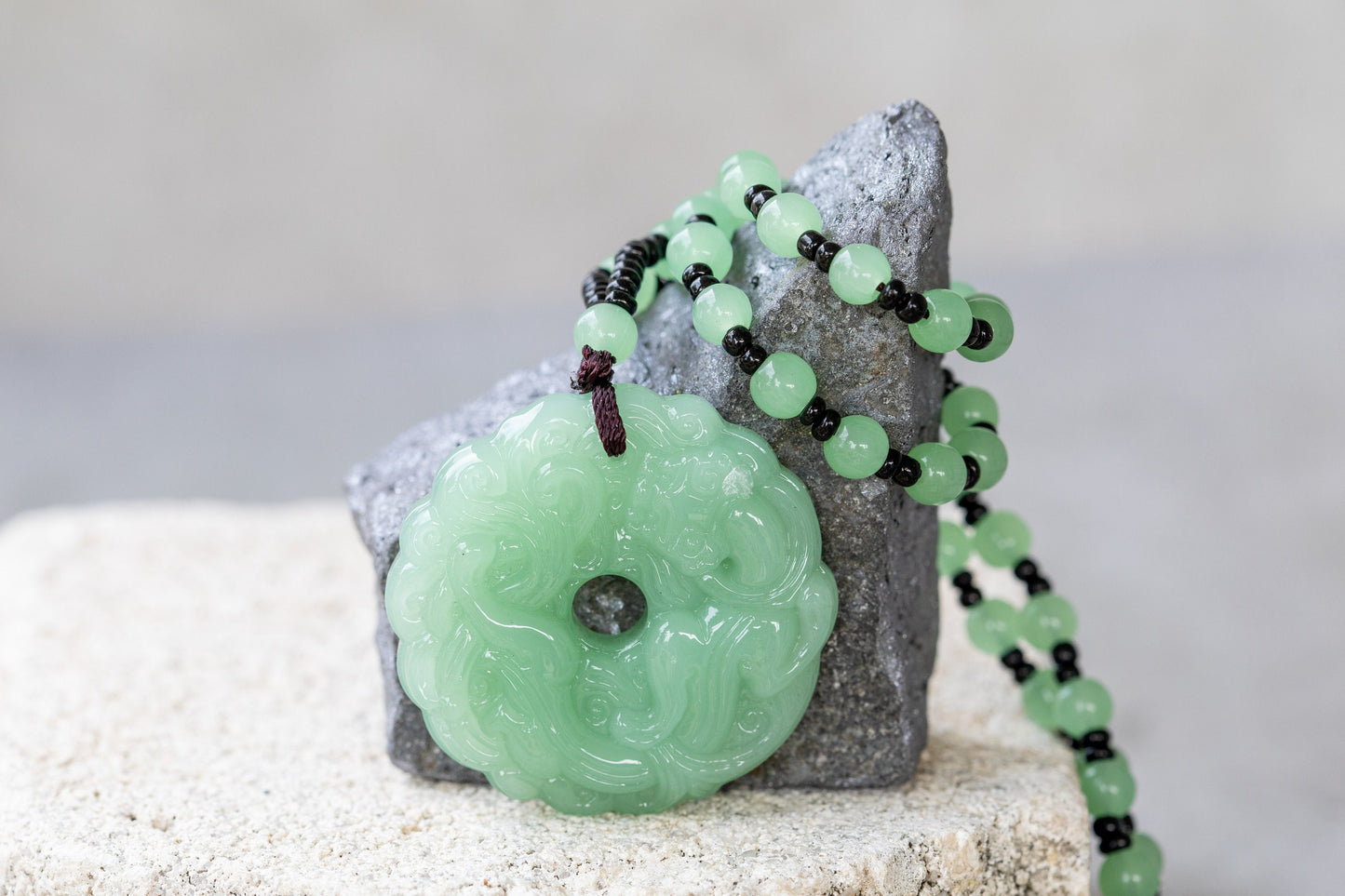 Gemstone Cross, Sphere, Flower, Coin, Point Necklaces & Pendants