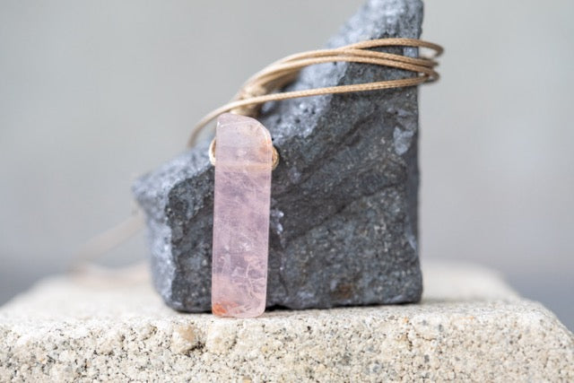Gemstone Cross, Sphere, Flower, Coin, Point Necklaces & Pendants